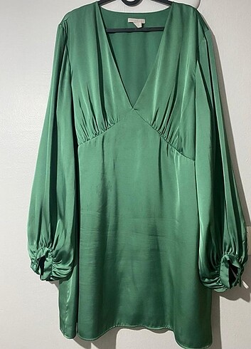 xl Beden yeşil Renk H&M Saten Yeşil Elbise