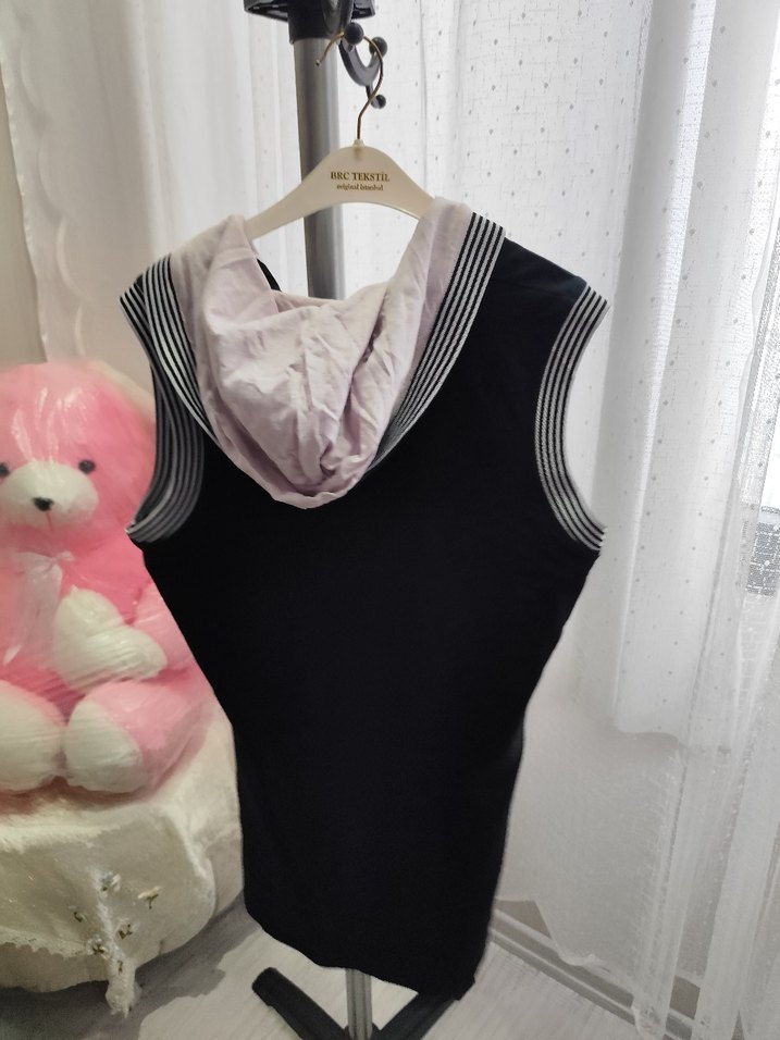 Kız Çocuk Siyah Fermuarlı Yelek - Görsel 3