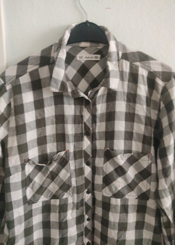 Gri Kareli Düğmeli  gomlek - Görsel 2