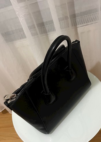 Diğer Givenchy Siyah Parlak Deri Kadın Çanta