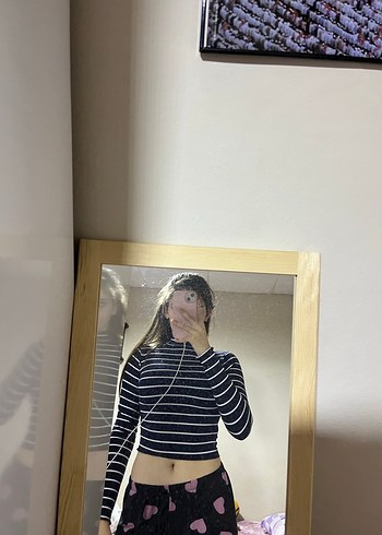 Çizgili Siyah Yüksek Yaka Crop Top