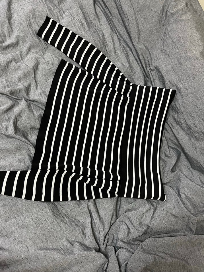 Gri Çizgili Uzun Kollu Crop Top - Görsel 2