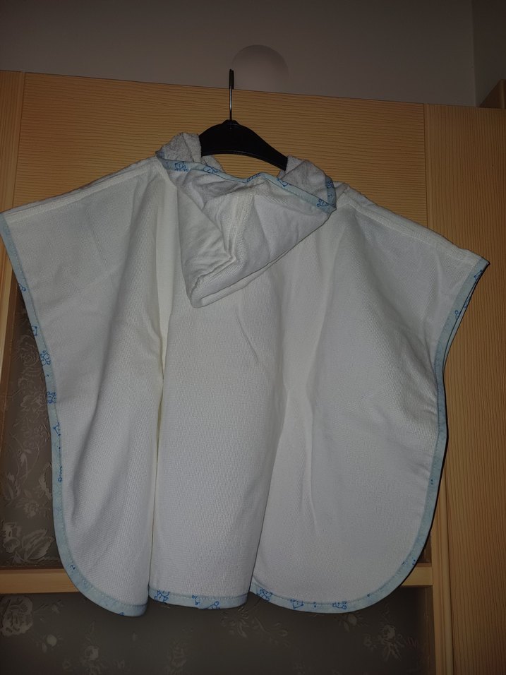 Kapüşonlu Erkek Çocuk Bornoz Beyaz - Görsel 2