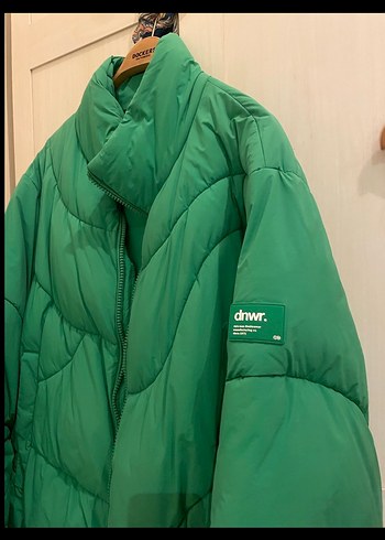 Zara Parlak Yeşil Fermuarlı Kadın Mont