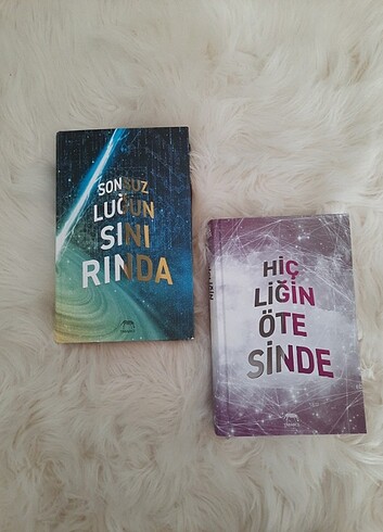 Beden Renk Sonsuzluğun Sınırında/Yarının Ötesinde-Melissa E.Hurst