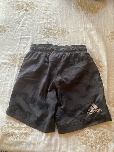 Adidas Adidas deniz şortu 7-8 yaş