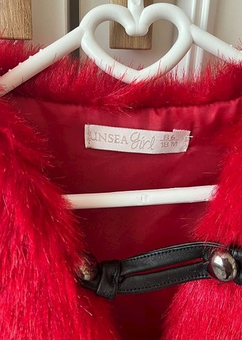 Kız Çocuk Kırmızı Kürk Detaylı Yelek - Görsel 2