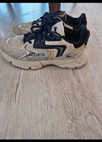 Lacoste Orijinal lacoste spor ayakkabi .