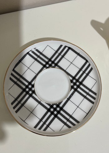 Altın Kulplu Ekose Desenli Fincan ve Tabak - Görsel 3