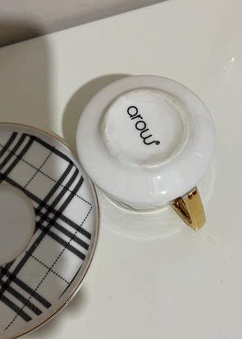 Altın Kulplu Ekose Desenli Fincan ve Tabak - Görsel 4