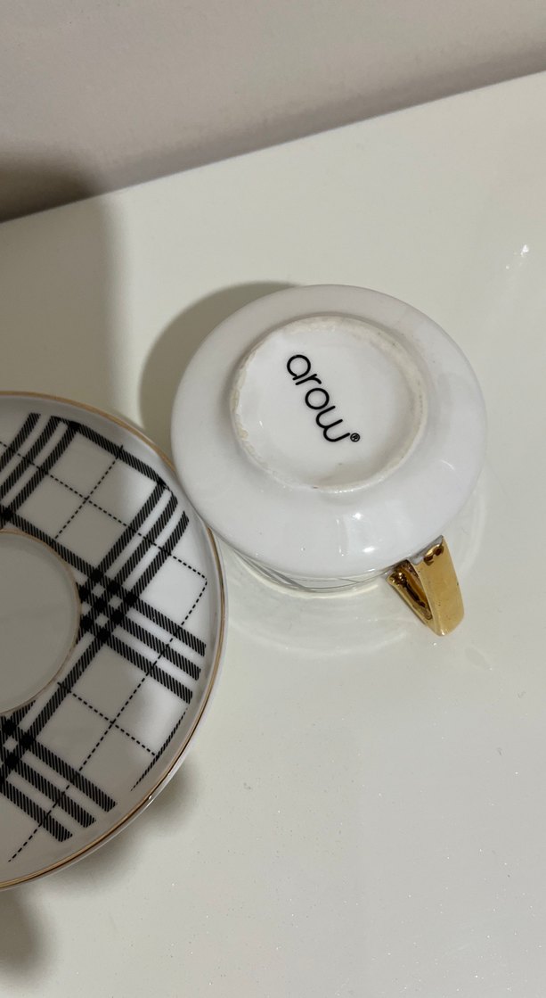 Altın Kulplu Ekose Desenli Fincan ve Tabak - Görsel 4