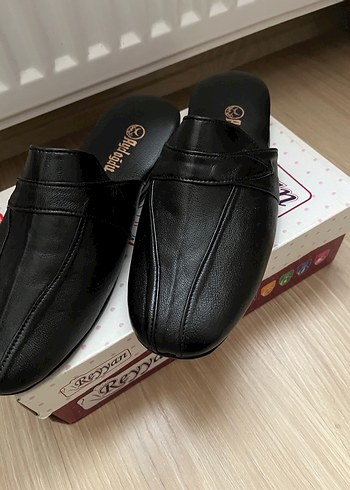 Siyah Tokalı Erkek Ev Terliği - Görsel 2