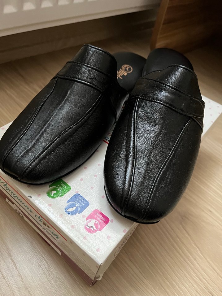 Siyah Tokalı Erkek Ev Terliği - Görsel 3