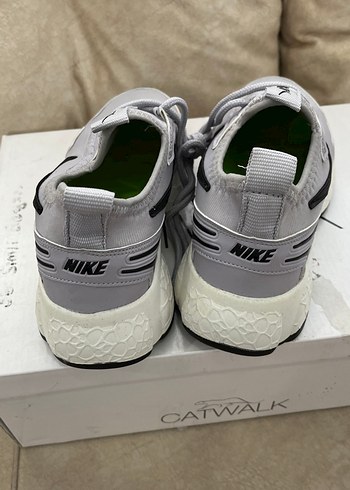 Gri Nike Spor Kadın Sneakers - Görsel 3