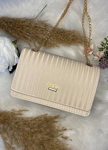 Zara Krem Gold Zincir Askılı Çanta 