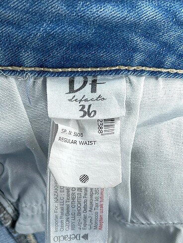 36 Beden mavi Renk Defacto Mini Şort %70 İndirimli.