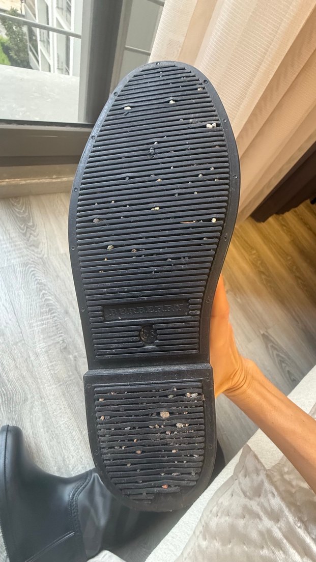 Burberry İkonik siyah antrasit tarz çizme — görsel 8/10