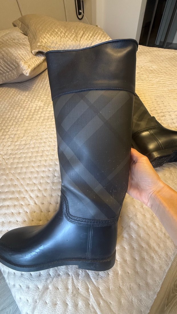 Burberry İkonik siyah antrasit tarz çizme — görsel 3/10