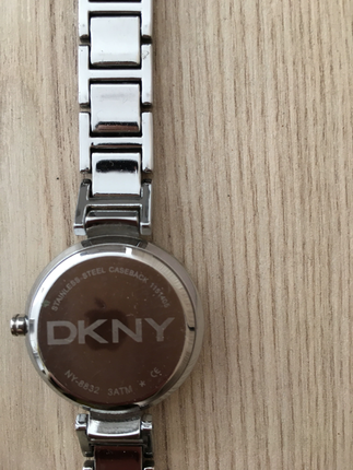 s Beden Dkny saat