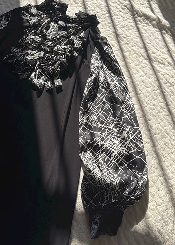 Desenli Siyah Uzun Kollu Gotik Elbise - Görsel 2