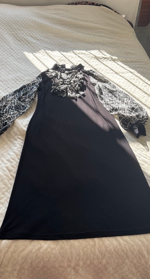 Desenli Siyah Uzun Kollu Gotik Elbise - Görsel 5