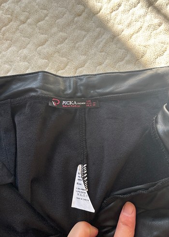 Siyah Deri Bel Detaylı Rahat Kesim Pantolon - Görsel 2