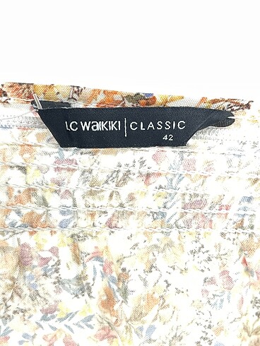 42 Beden çeşitli Renk LC Waikiki Bluz %70 İndirimli.