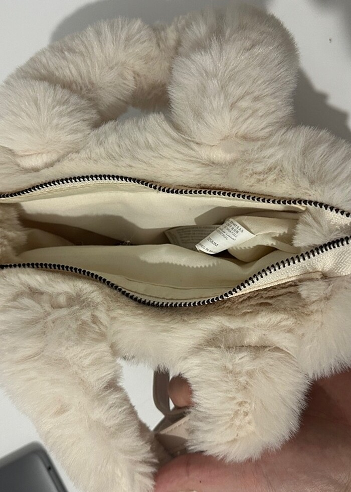 Stradivarius kadın peluş çanta - Görsel 3