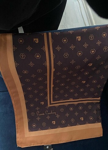Pierre Cardin şal yeni