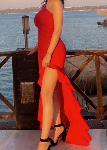Kırmızı Drapeli Uzun Abiye Elbise