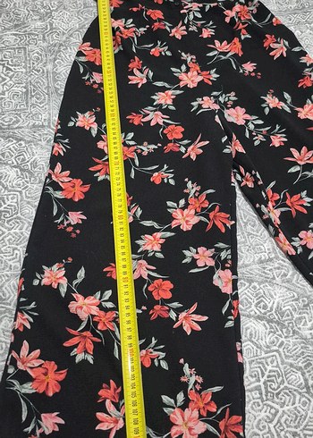 H&M marka çiçekli tulum - Görsel 5