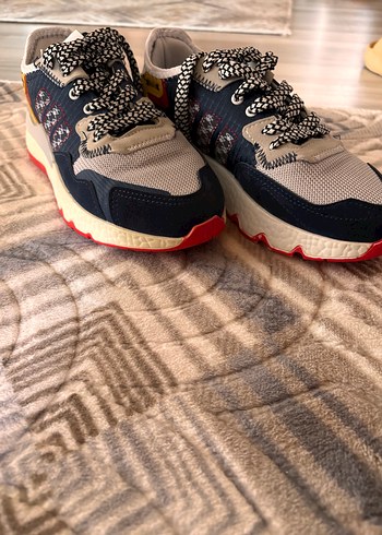 Adidas Spor Ayakkabı