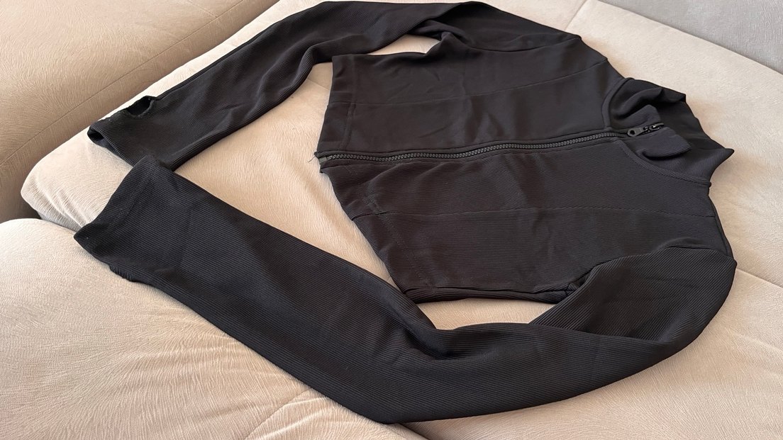 Siyah Yüksek Yakalı Fermuarlı Ceket - Görsel 5