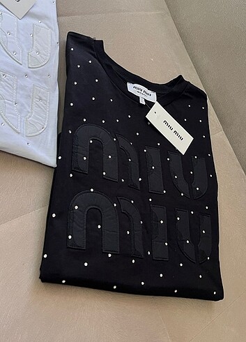 l Beden siyah Renk Miu Miu Tişört 