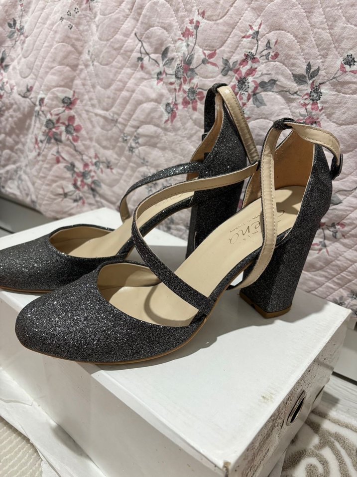Klasik Siyah Tokalı Topuklu Kadın Ayakkabı - Görsel 2