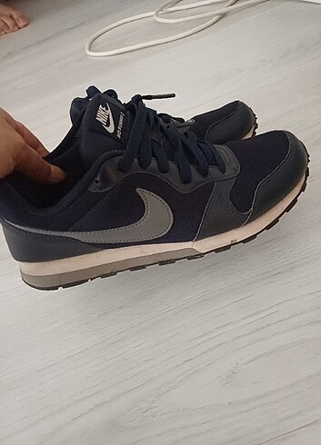 38 Beden lacivert Renk Nike runner orjinal spor ayakkabı