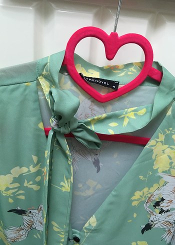 Yeşil V Yaka Bohem Kadın Gömlek - Görsel 3