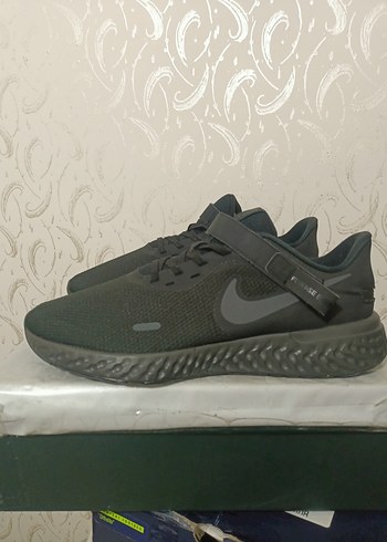 Nike revolution 44.5 - Görsel 4