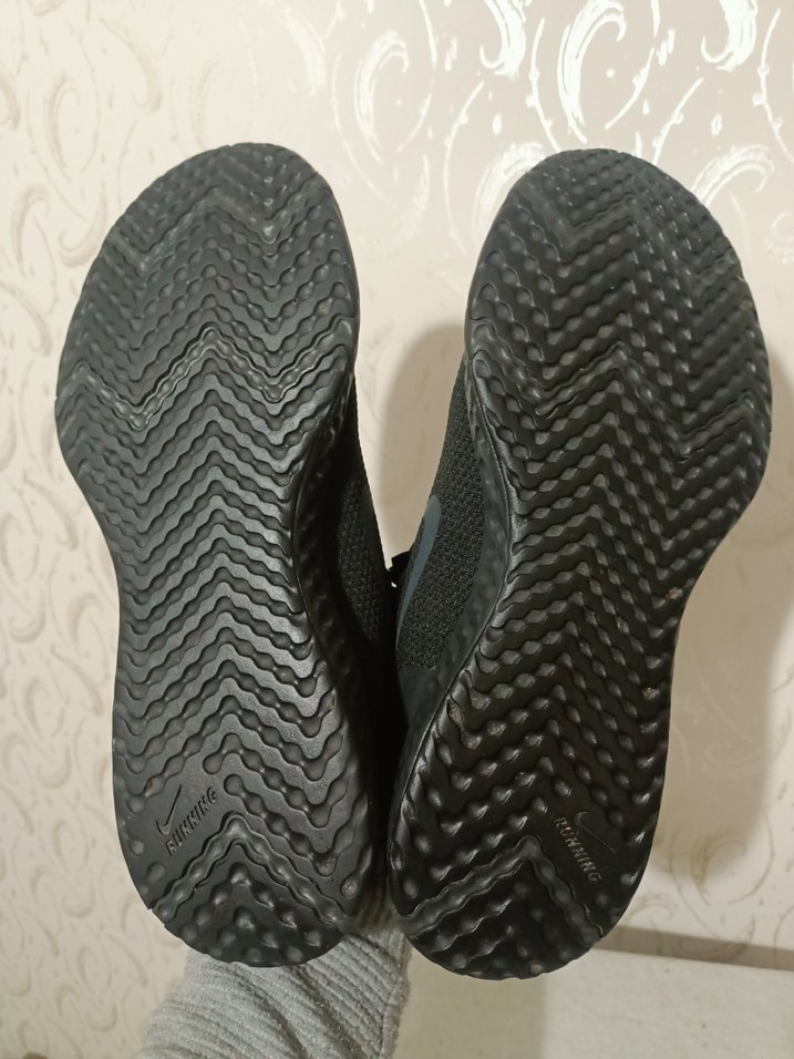 Nike revolution 44.5 - Görsel 5