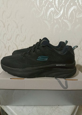 Skechers 44