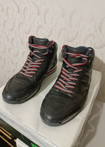 Tommy hilfiger spor bot - Görsel 2