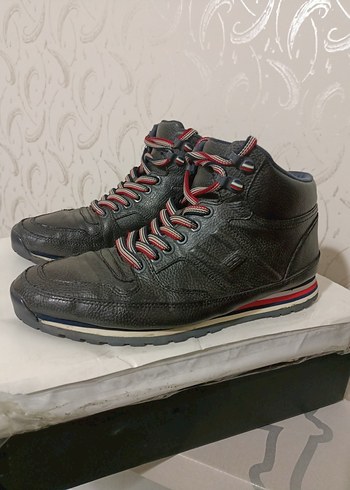 Tommy hilfiger spor bot - Görsel 3