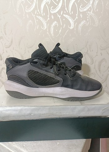 Under Armour Gri Basketbol Ayakkabısı - Görsel 9