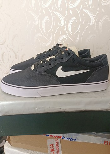 Nike sb chron 2