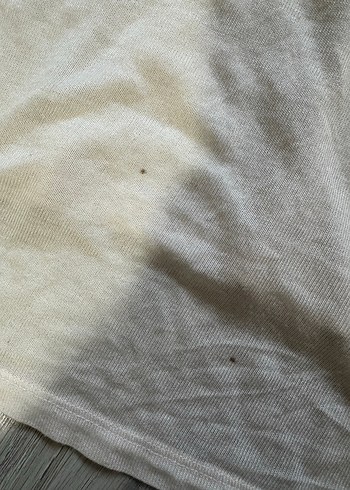 Omuzları tül detaylı krem salaş blüz - Görsel 9