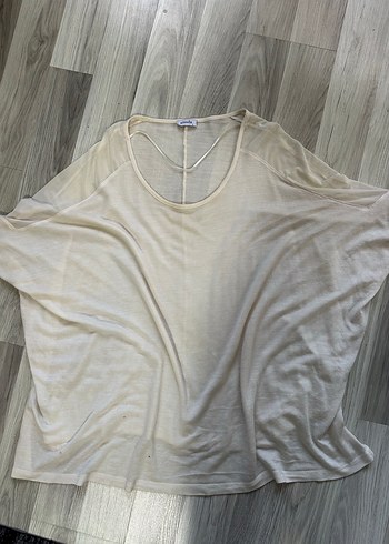 Omuzları tül detaylı krem salaş blüz - Görsel 2