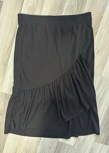 Siyah Fırfırlı Midi Etek - Görsel 2