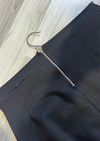 Püsküllü Siyah Mini Etek - Görsel 6