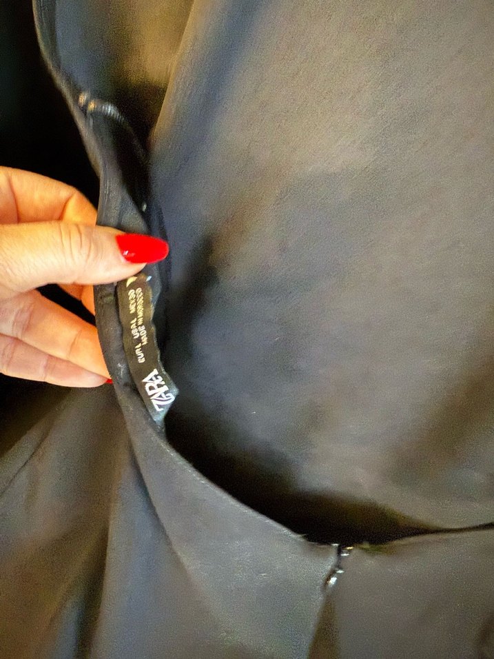 Zara Siyah sırt dekolteli elbise - Görsel 4