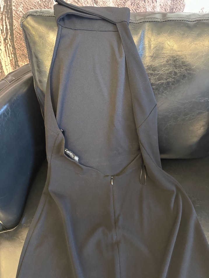 Zara Siyah sırt dekolteli elbise - Görsel 2